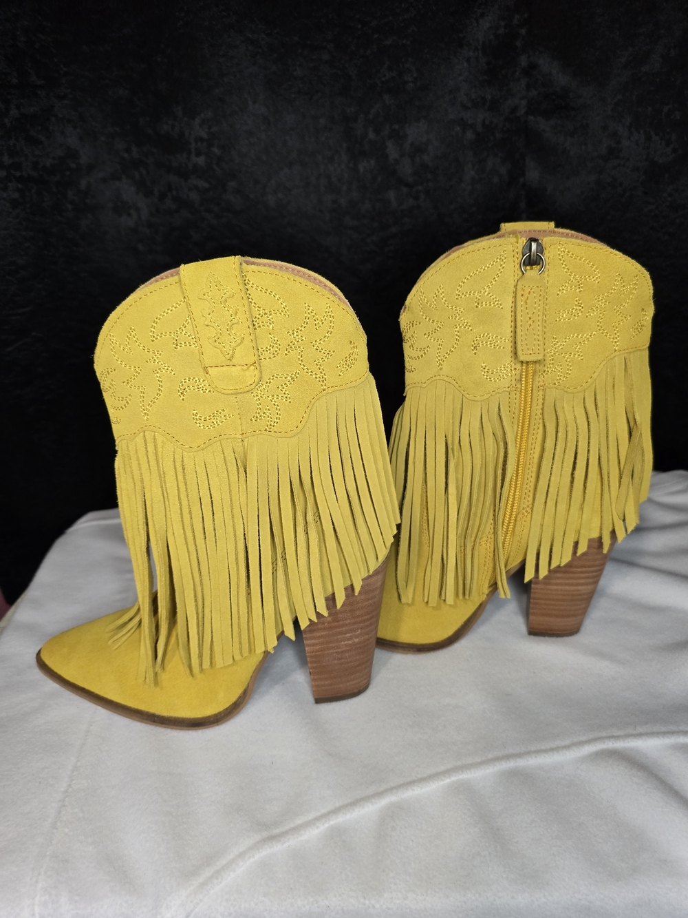 NWT Dingo Classy N Sassy Yellow Suede Fringe Western Boots 6.5 Nwob - Picture 3 of 6